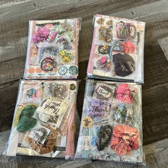 Mystery bag polymailers get 30 poly mailers 5 of 6 different patterns & prints - Picture 2 of 8